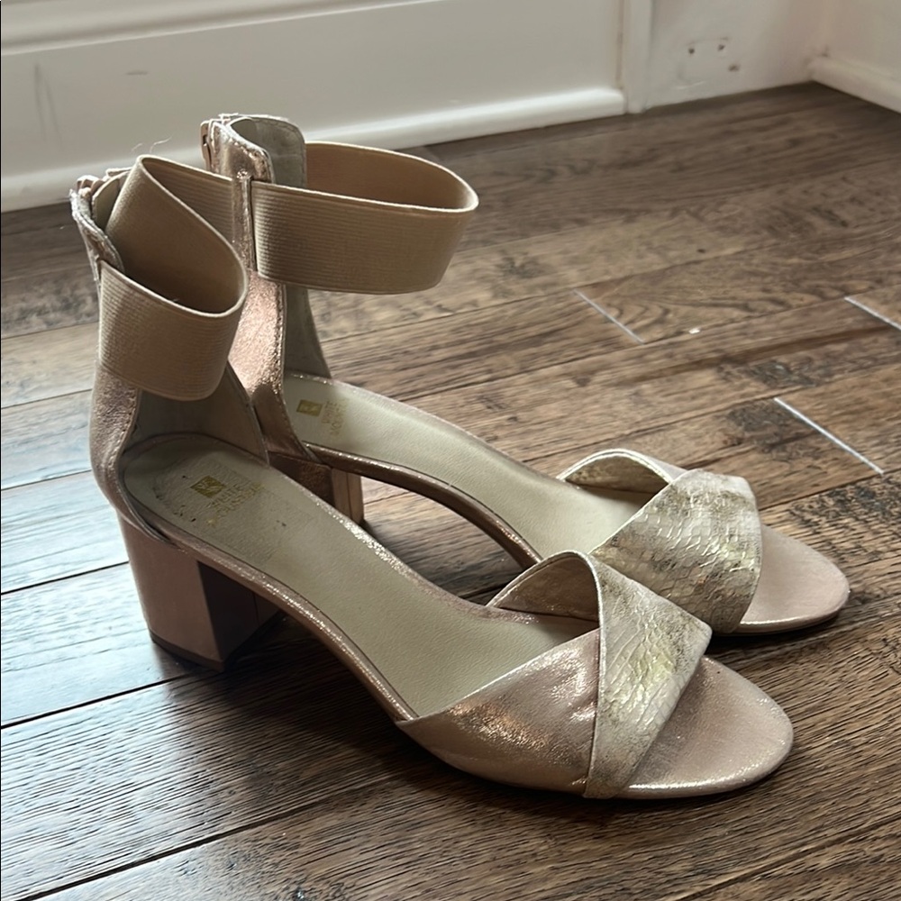White Mountain Evie Metallic Women's Sandals 8M
